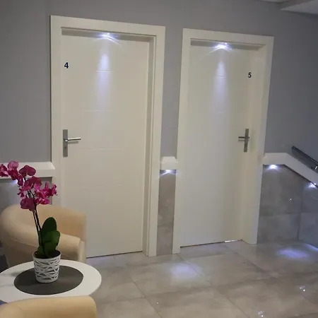 Rum i privatbostad Pod Rozami