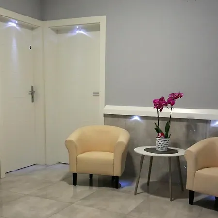 Rum i privatbostad Pod Rozami *